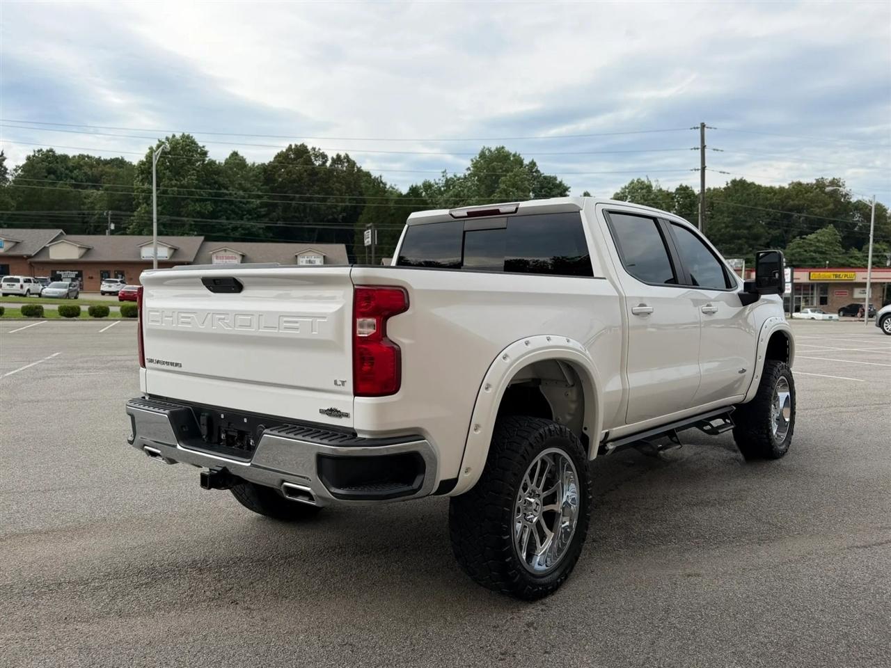 Chevrolet Silverado 1500 4WD Crew Cab 147" LT 2020