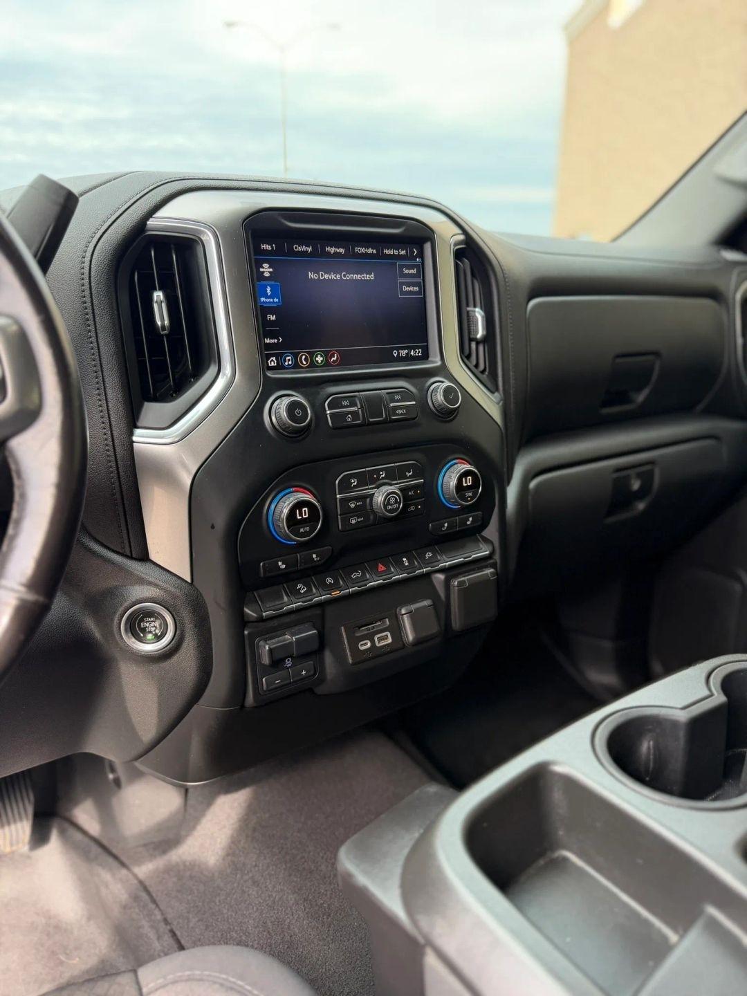 Chevrolet Silverado 1500 4WD Crew Cab 147" LT 2020