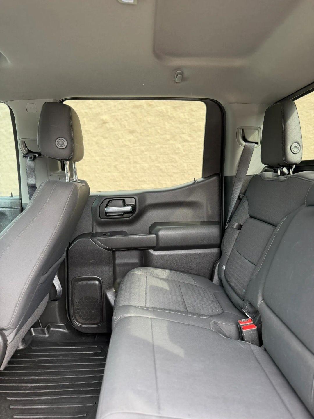 Chevrolet Silverado 1500 4WD Crew Cab 147" LT 2020