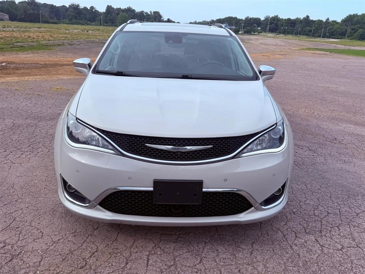 Chrysler Pacifica Limited FWD 2017