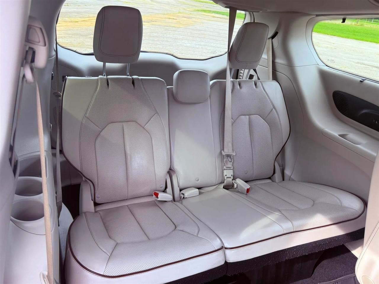 Chrysler Pacifica Limited FWD 2017