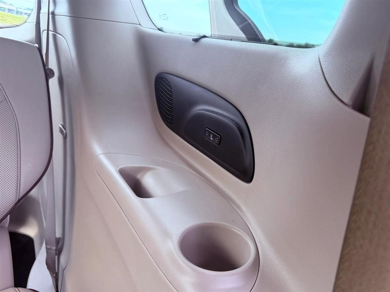 Chrysler Pacifica Limited FWD 2017