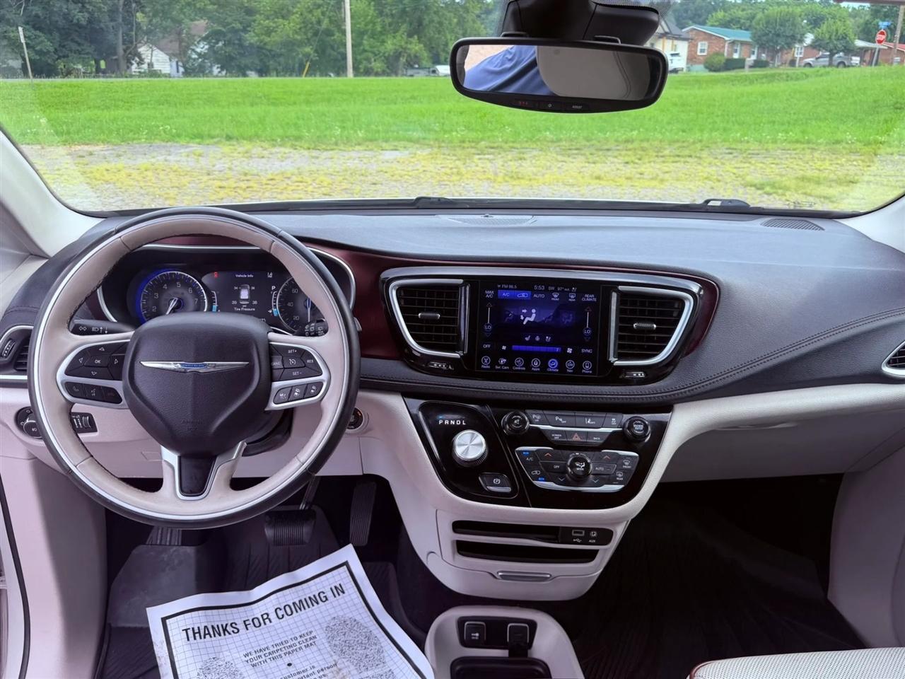 Chrysler Pacifica Limited FWD 2017