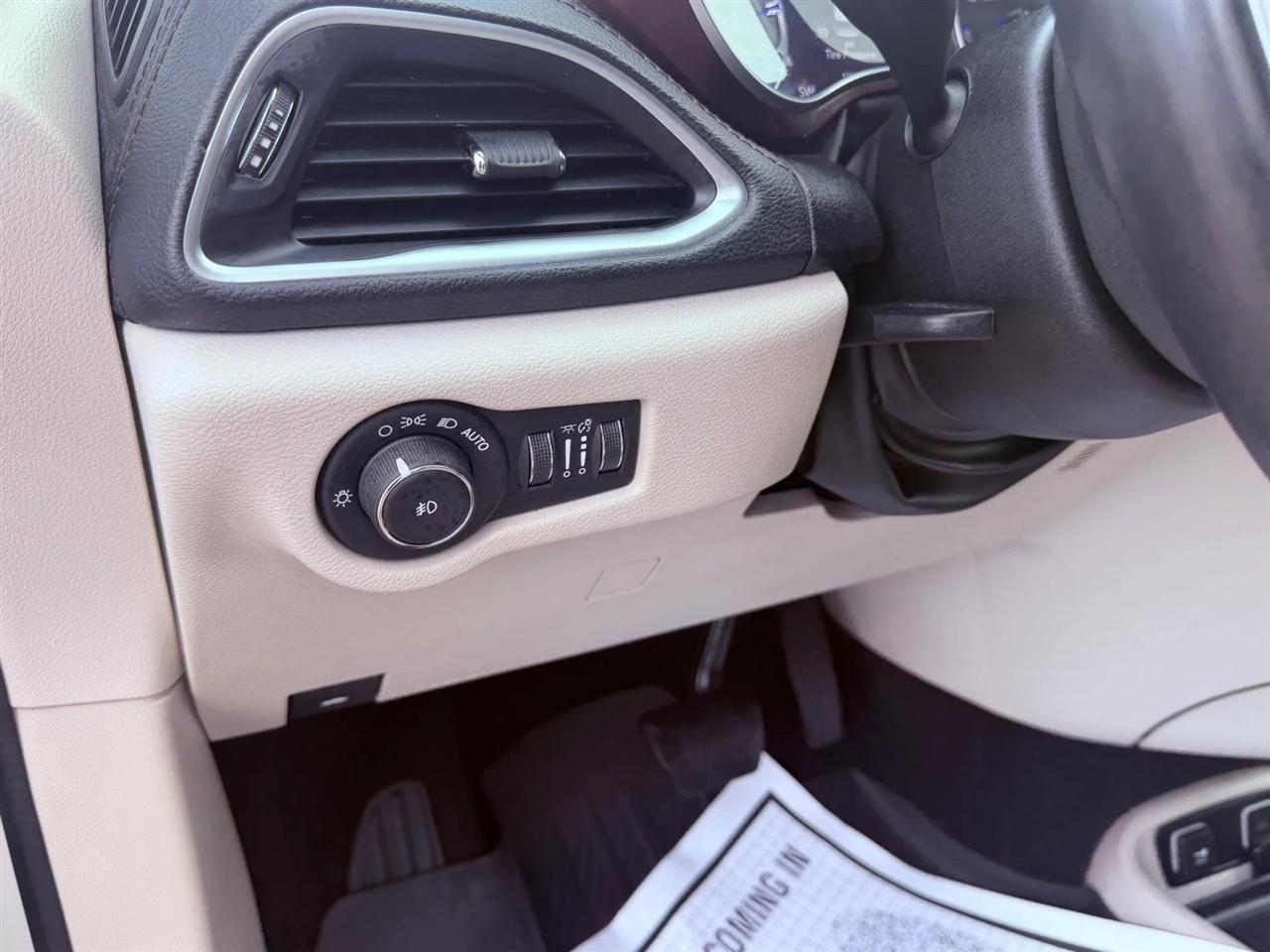 Chrysler Pacifica Limited FWD 2017
