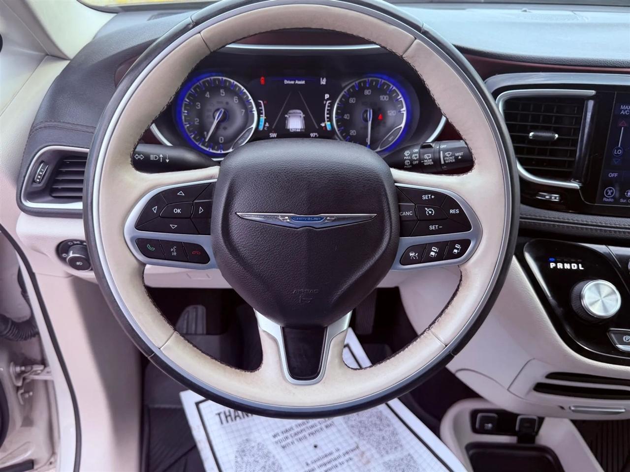 Chrysler Pacifica Limited FWD 2017