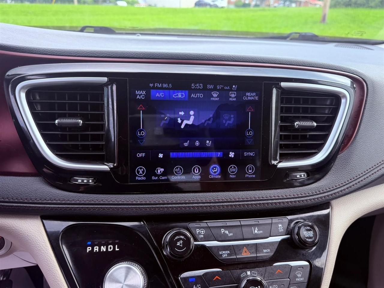 Chrysler Pacifica Limited FWD 2017