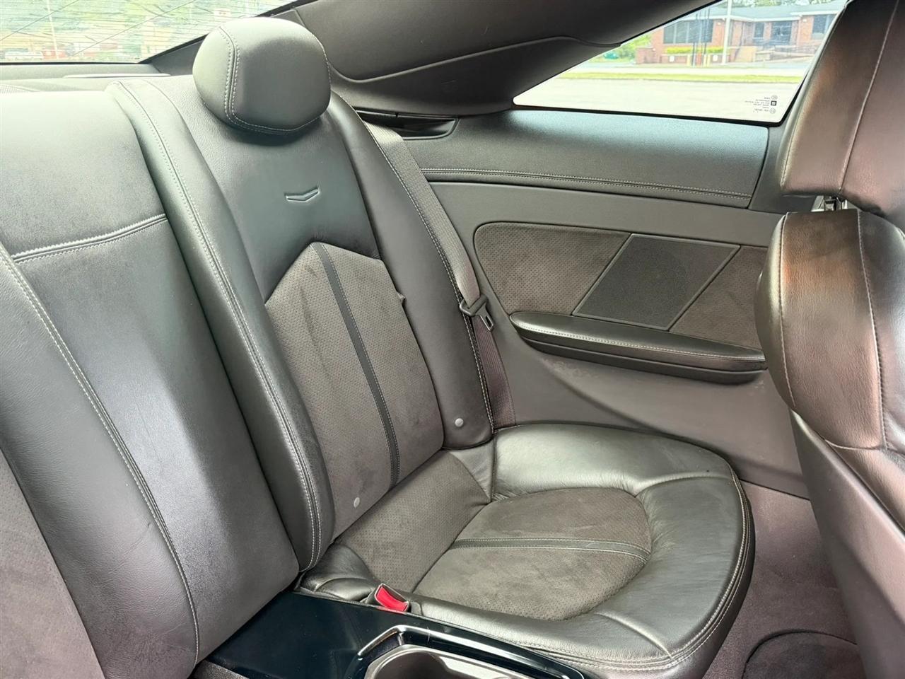 Cadillac CTS-V Coupe 2dr Cpe 2012