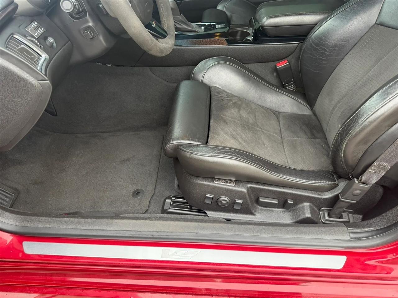 Cadillac CTS-V Coupe 2dr Cpe 2012