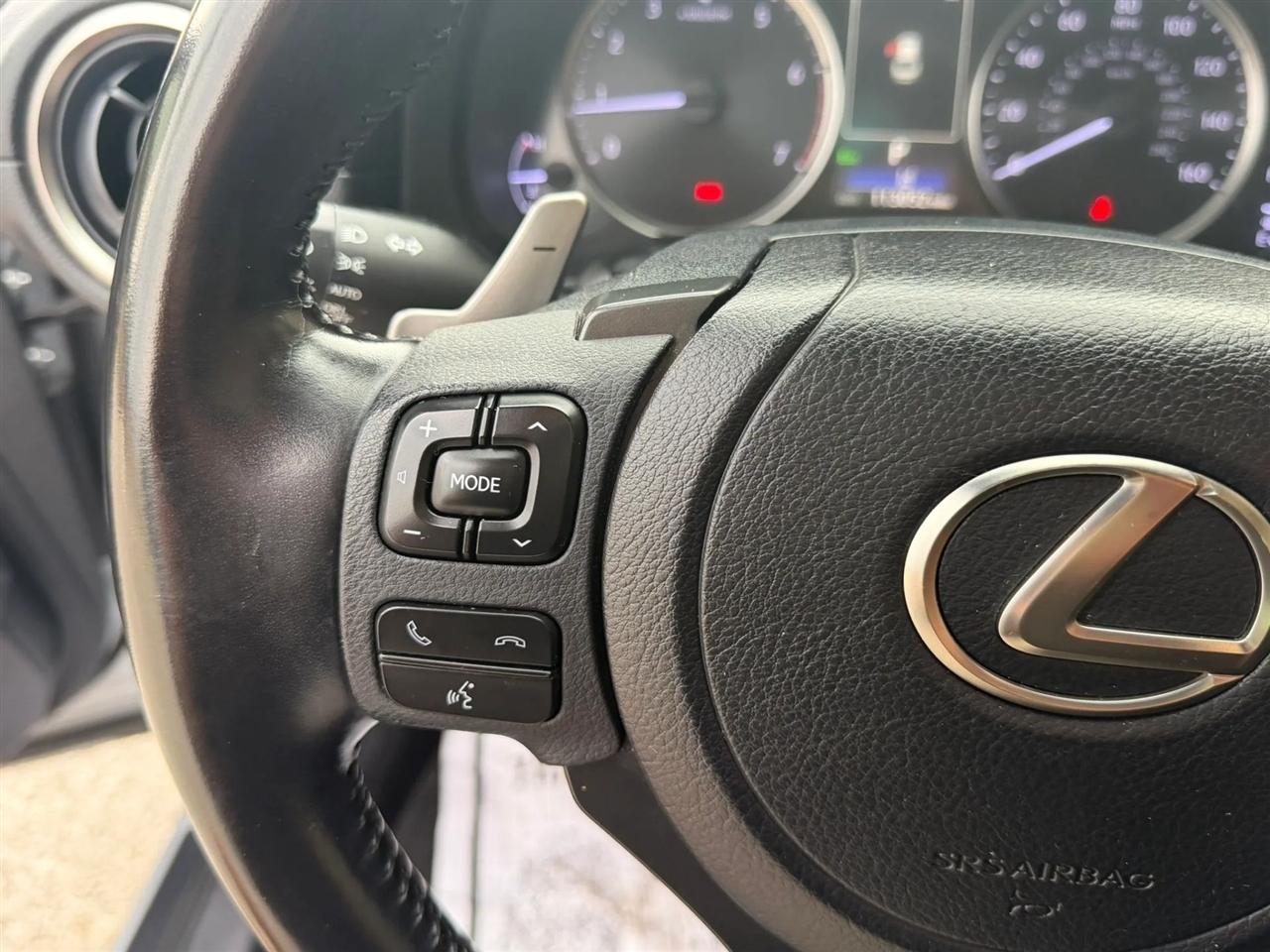 Lexus IS IS 300 RWD 2021
