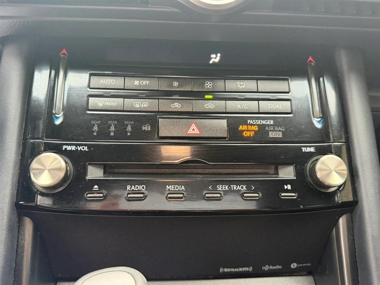 Lexus IS IS 300 RWD 2021