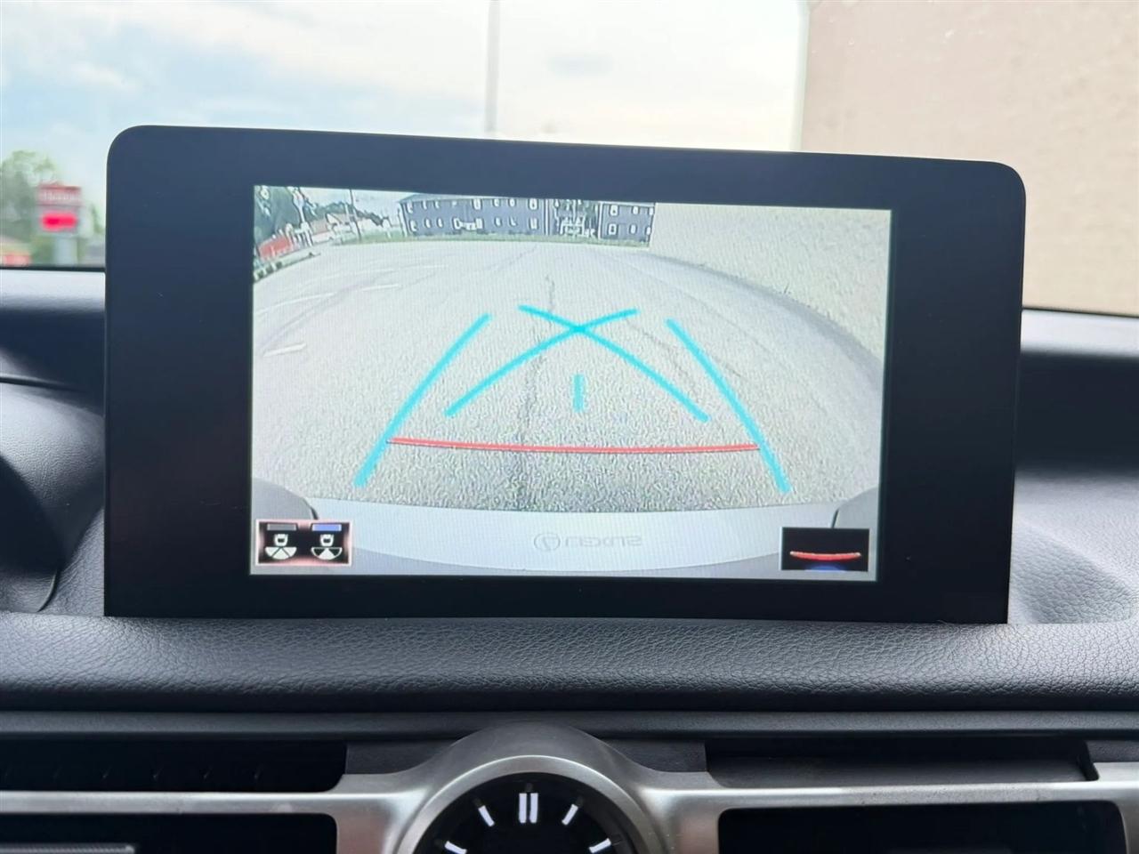 Lexus IS IS 300 RWD 2021