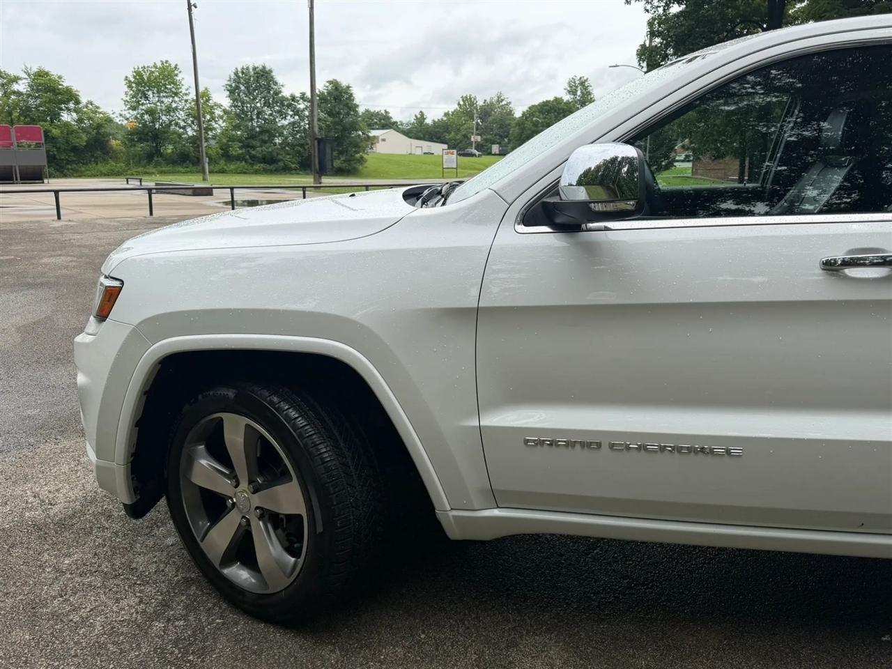 Jeep Grand Cherokee 4WD 4dr Overland 2014