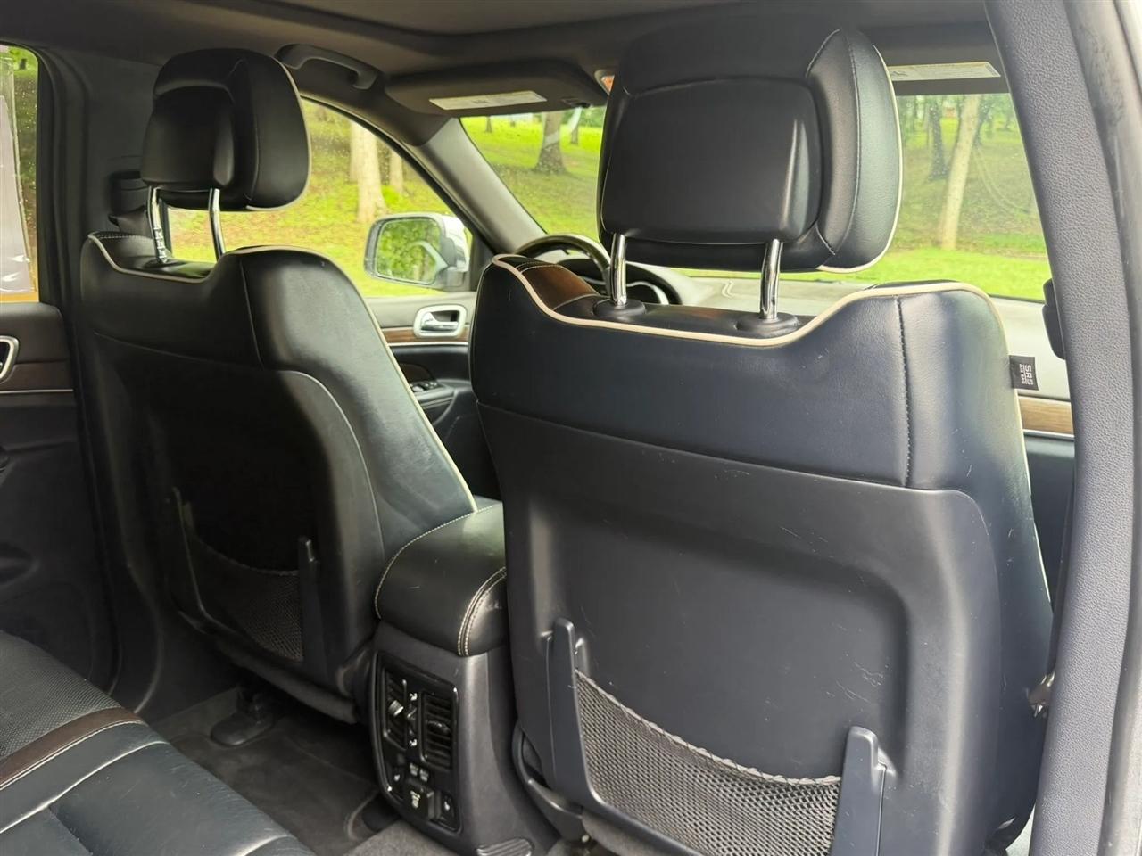 Jeep Grand Cherokee 4WD 4dr Overland 2014
