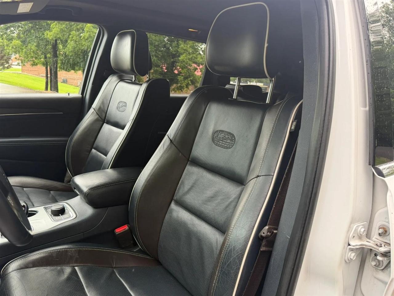 Jeep Grand Cherokee 4WD 4dr Overland 2014