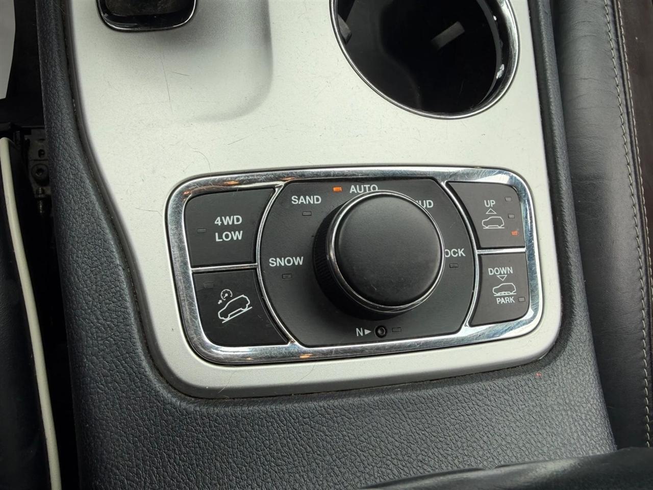 Jeep Grand Cherokee 4WD 4dr Overland 2014