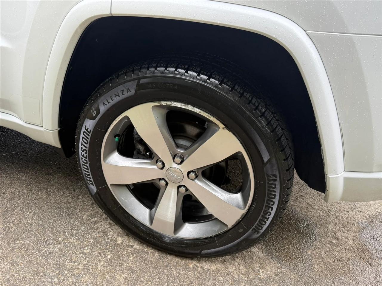 Jeep Grand Cherokee 4WD 4dr Overland 2014