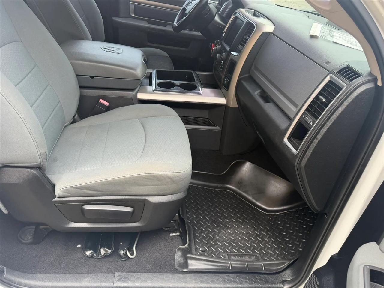 RAM 1500 2WD Reg Cab 120.5" SLT 2013