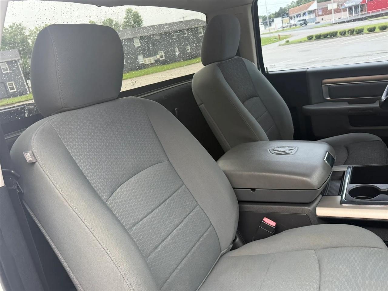 RAM 1500 2WD Reg Cab 120.5" SLT 2013