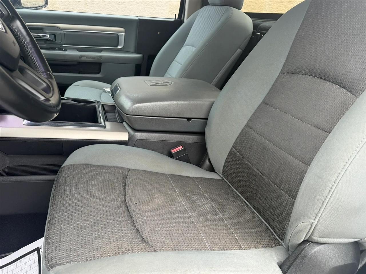 RAM 1500 2WD Reg Cab 120.5" SLT 2013