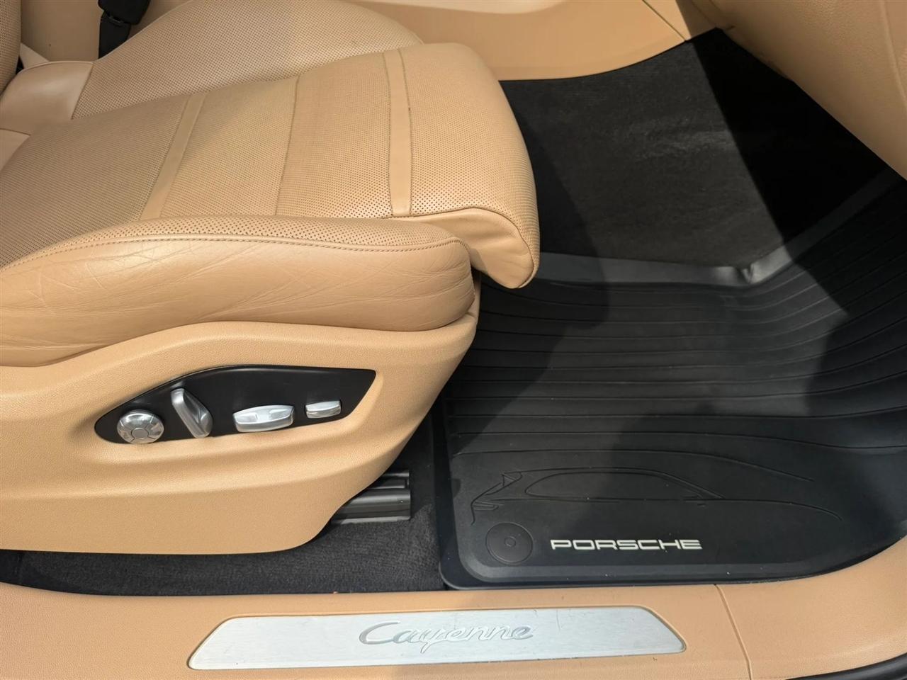 Porsche Cayenne AWD 2019