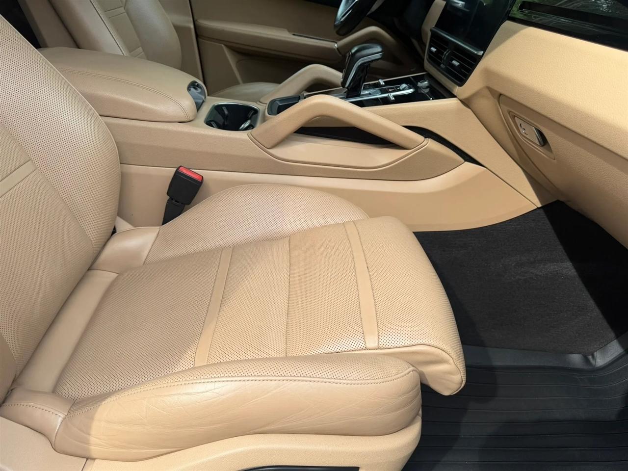 Porsche Cayenne AWD 2019