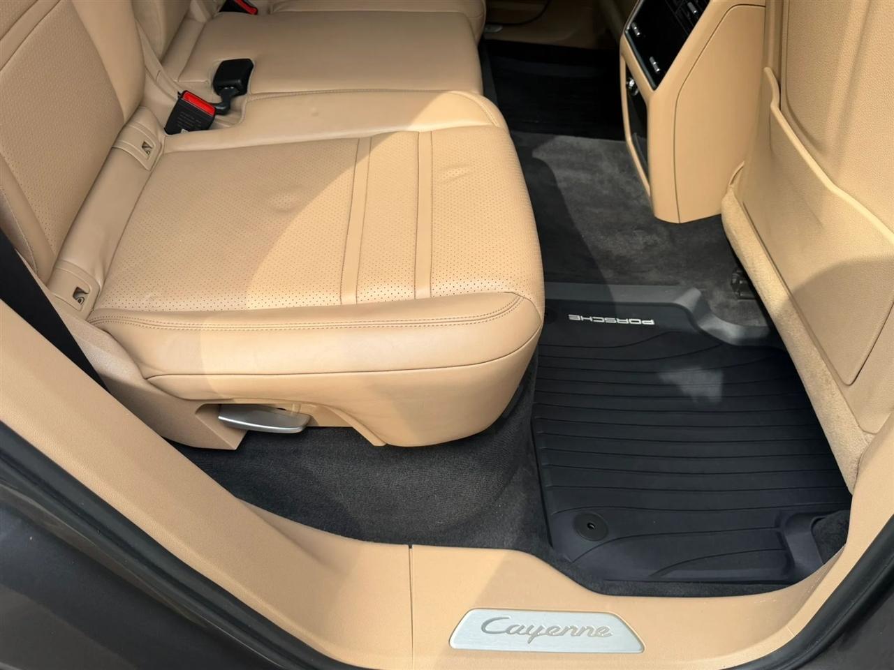 Porsche Cayenne AWD 2019