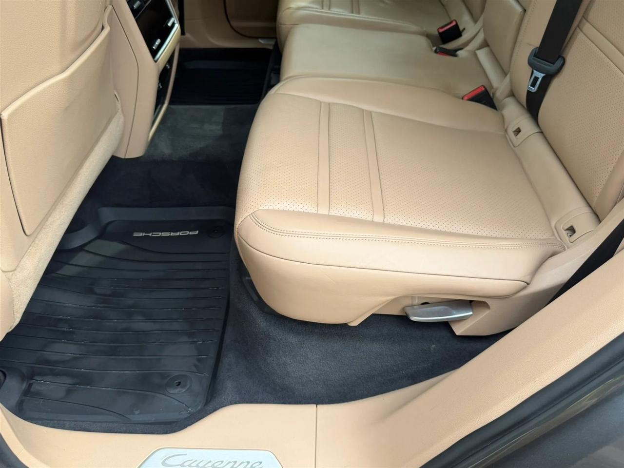 Porsche Cayenne AWD 2019