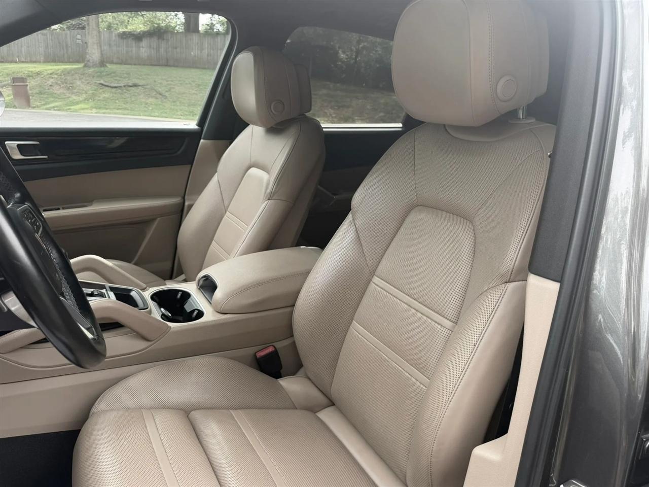 Porsche Cayenne AWD 2019