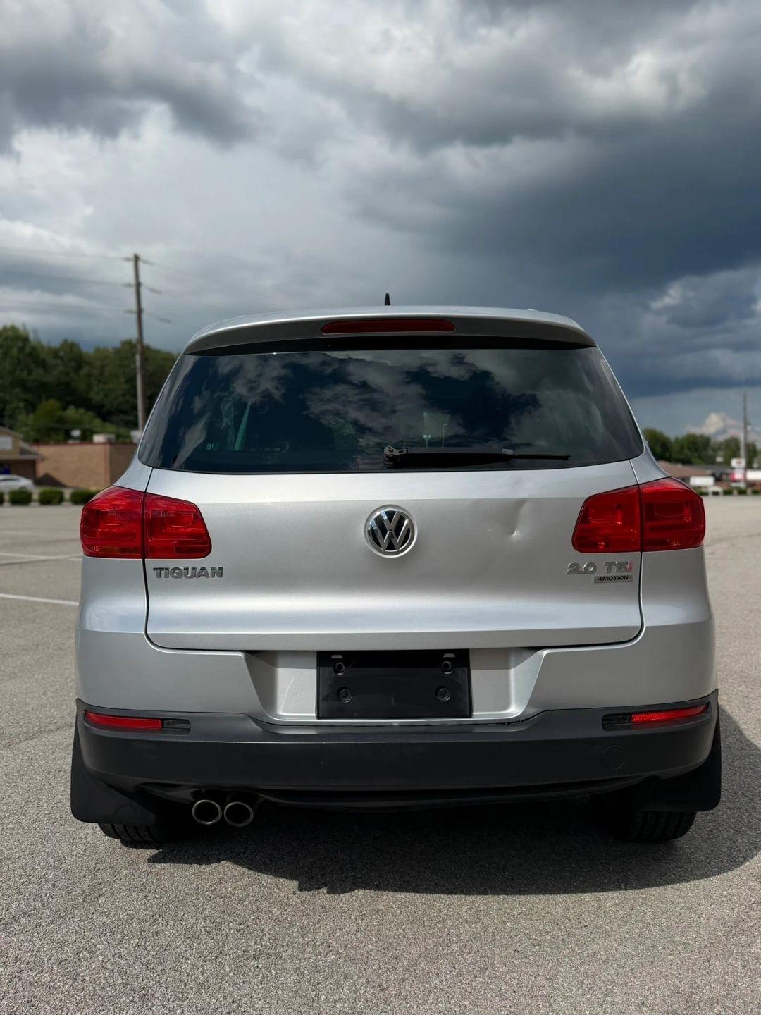Volkswagen Tiguan 4WD 4dr Auto SE w/Sunroof & Nav 2013