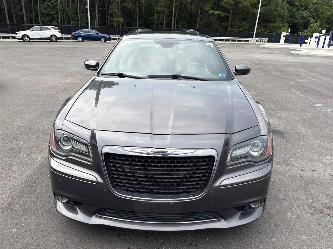 Chrysler 300 4dr Sdn SRT8 RWD 2014