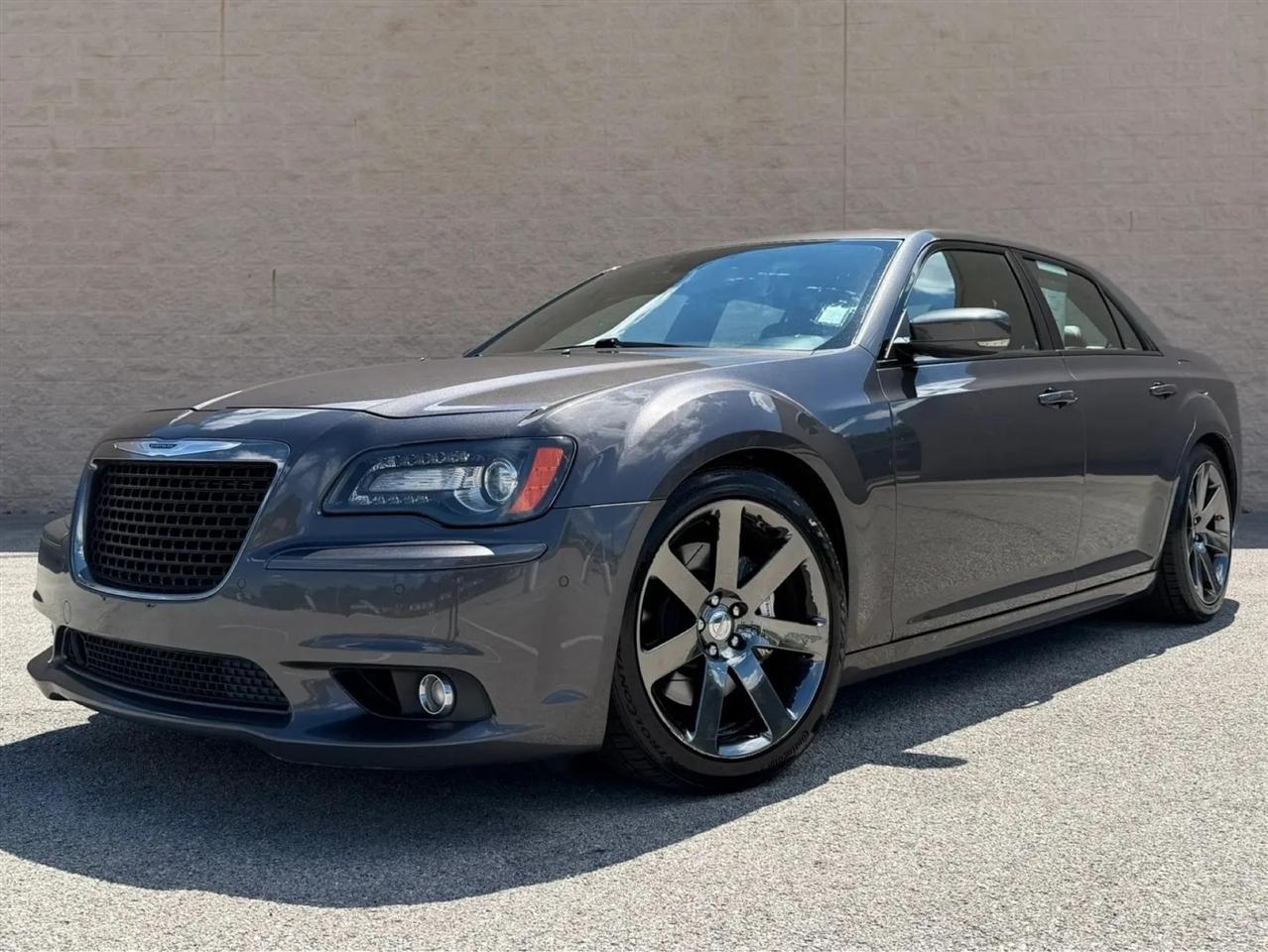 2014 Chrysler 300 4dr Sdn SRT8 RWD