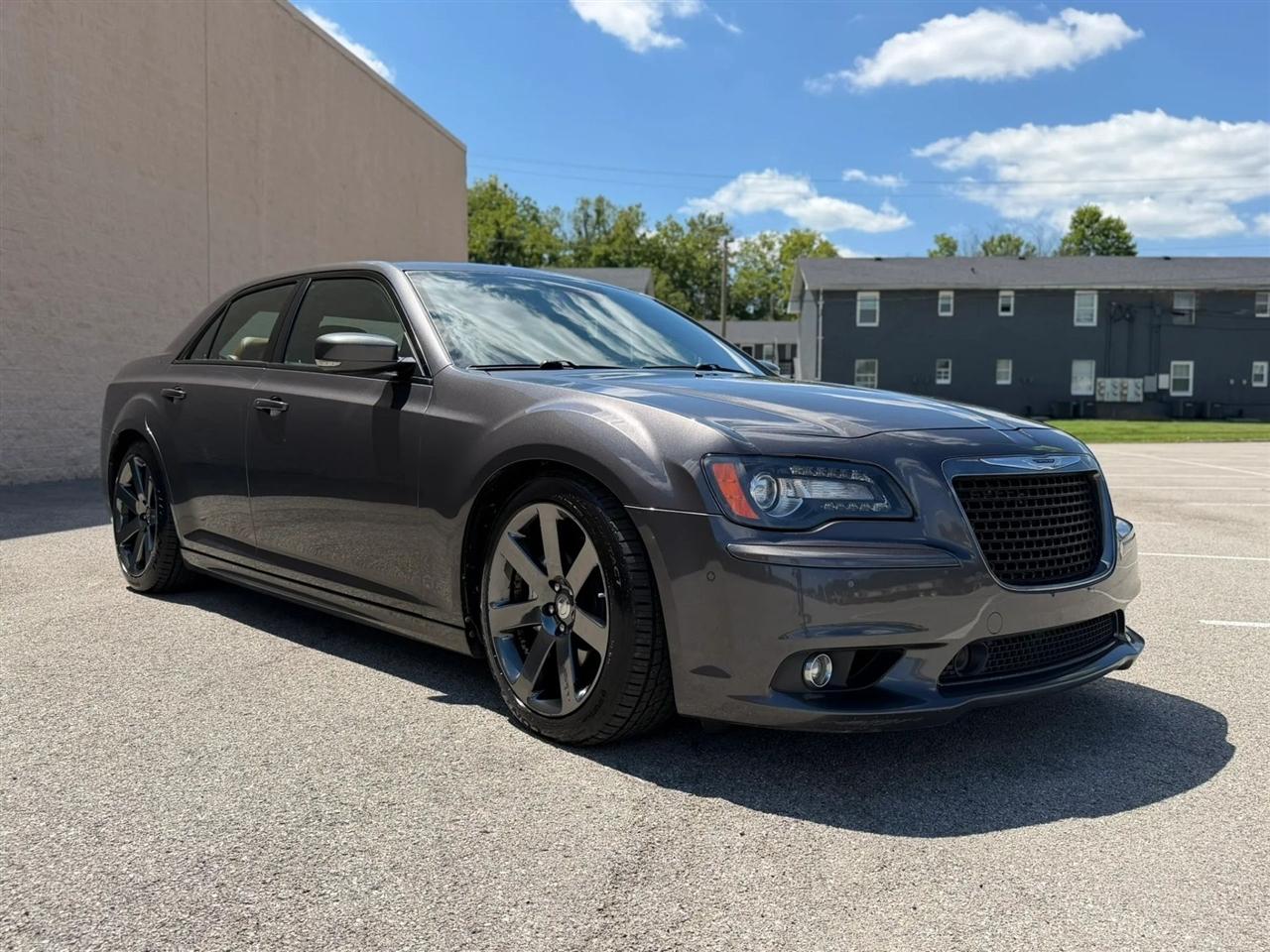 Chrysler 300 4dr Sdn SRT8 RWD 2014