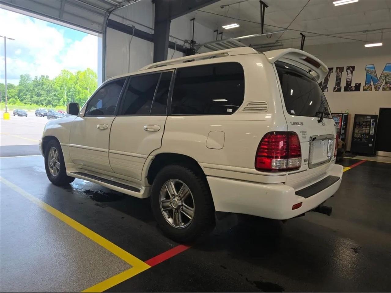 Lexus LX 470 4WD 4dr 2007