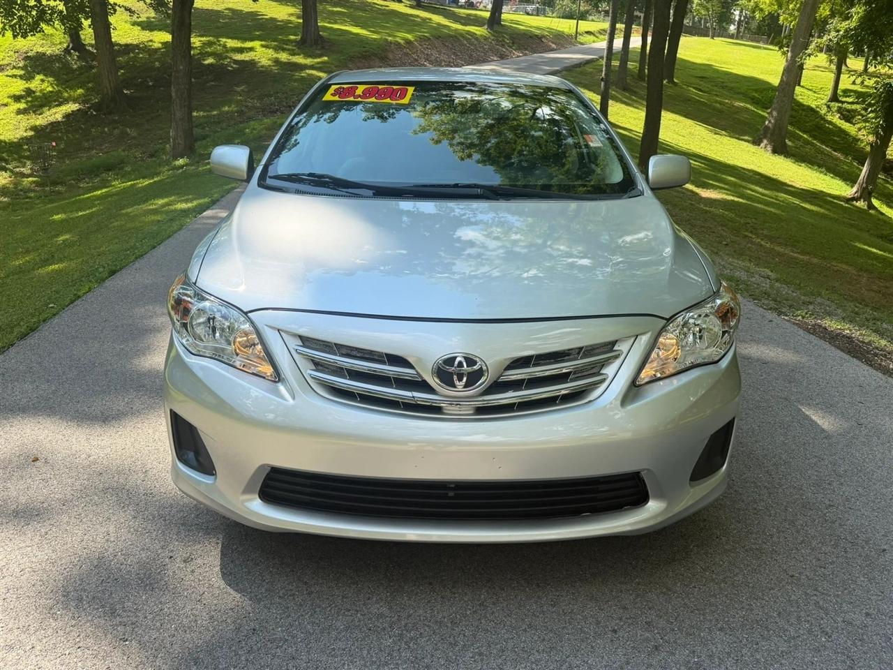 Toyota Corolla 4dr Sdn Auto LE Special Edition (Natl) 2013