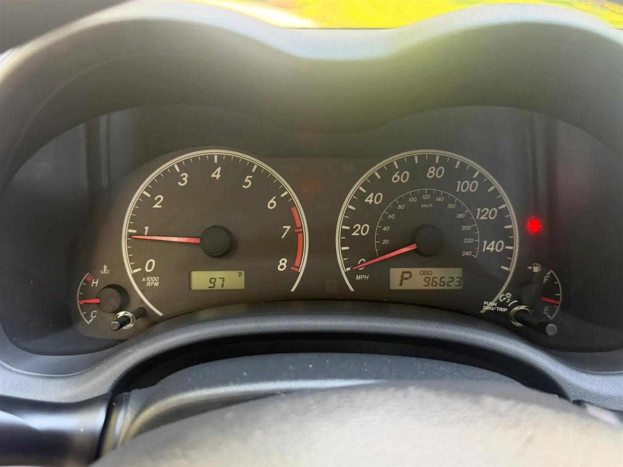 Toyota Corolla 4dr Sdn Auto LE Special Edition (Natl) 2013