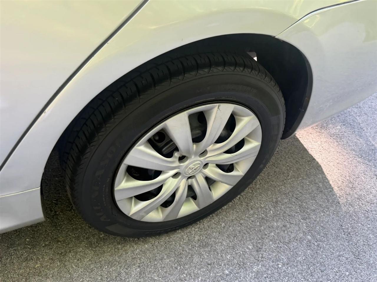 Toyota Corolla 4dr Sdn Auto LE Special Edition (Natl) 2013