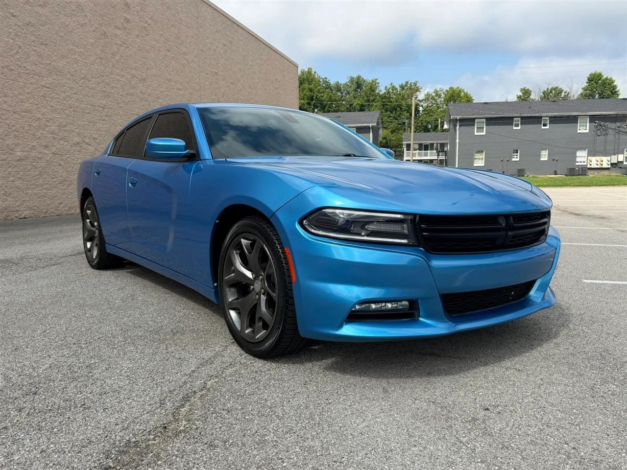 Dodge Charger 4dr Sdn SXT RWD 2015