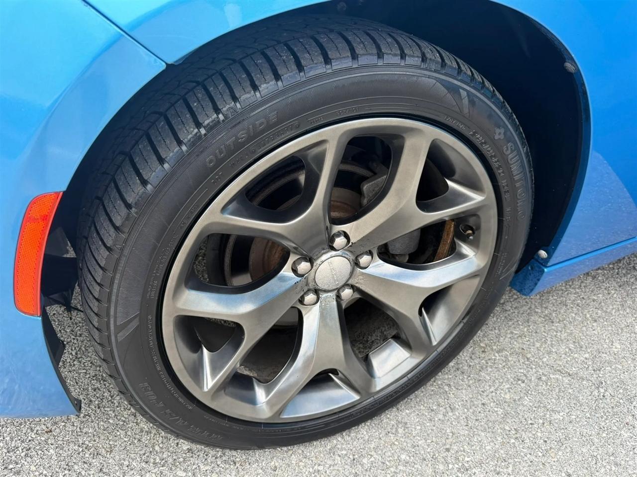 Dodge Charger 4dr Sdn SXT RWD 2015