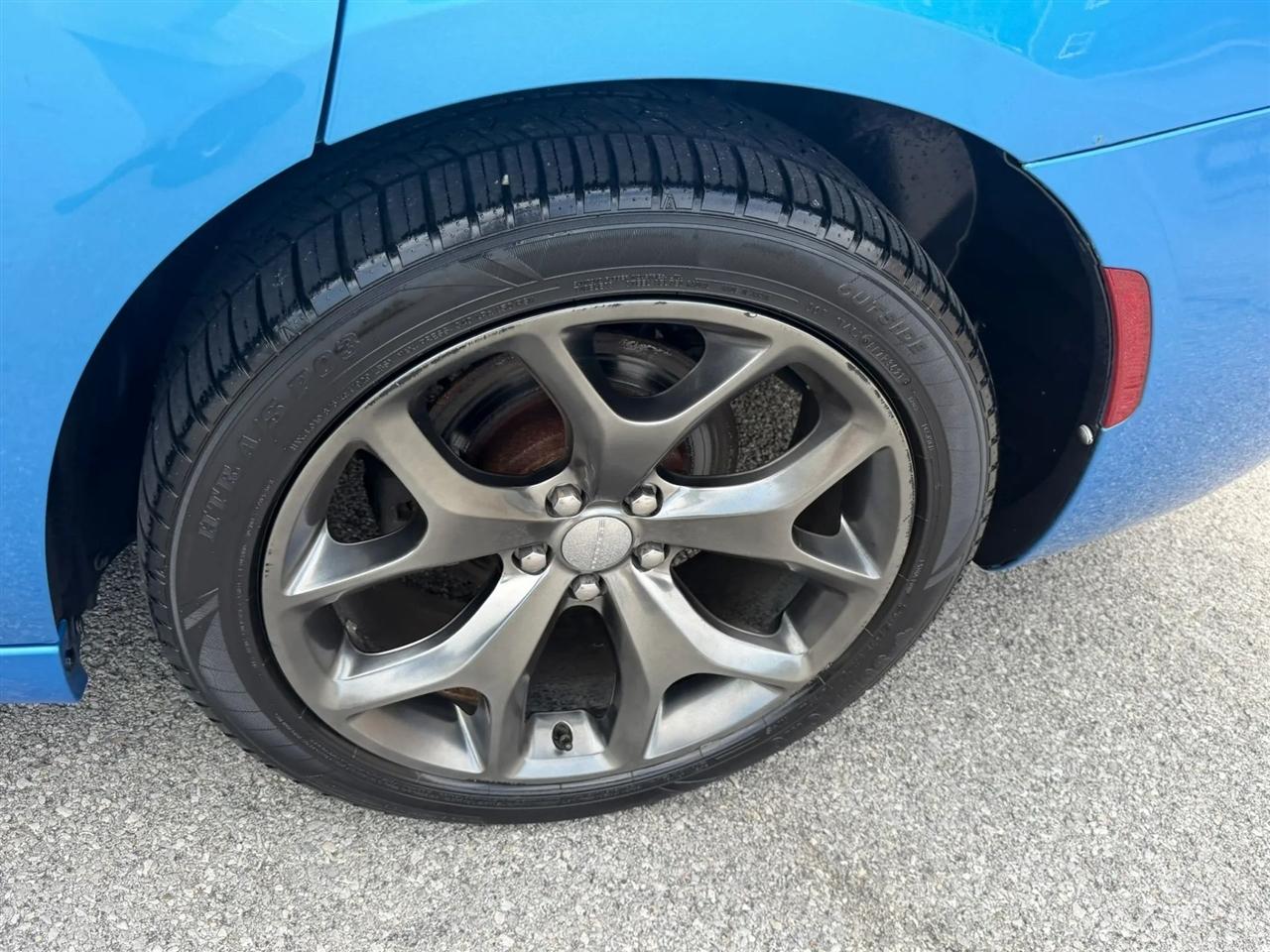 Dodge Charger 4dr Sdn SXT RWD 2015