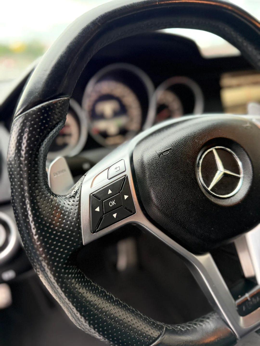 Mercedes-Benz C-Class 4dr Sdn C 63 AMG RWD 2014