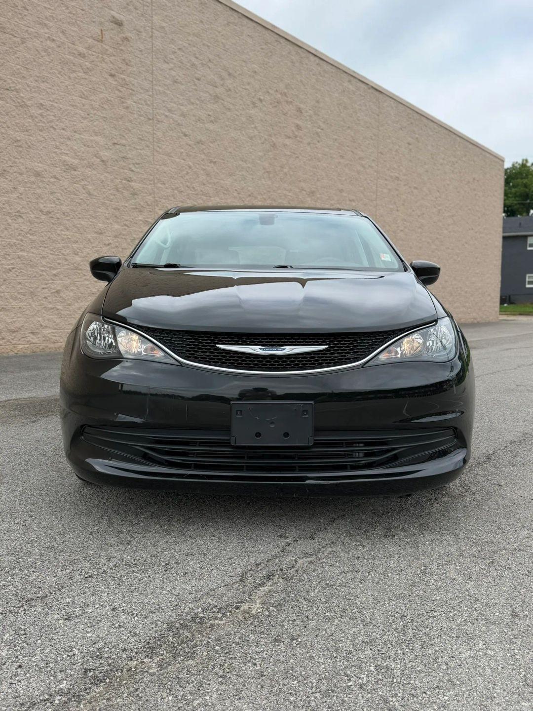 Chrysler Pacifica Touring FWD 2017