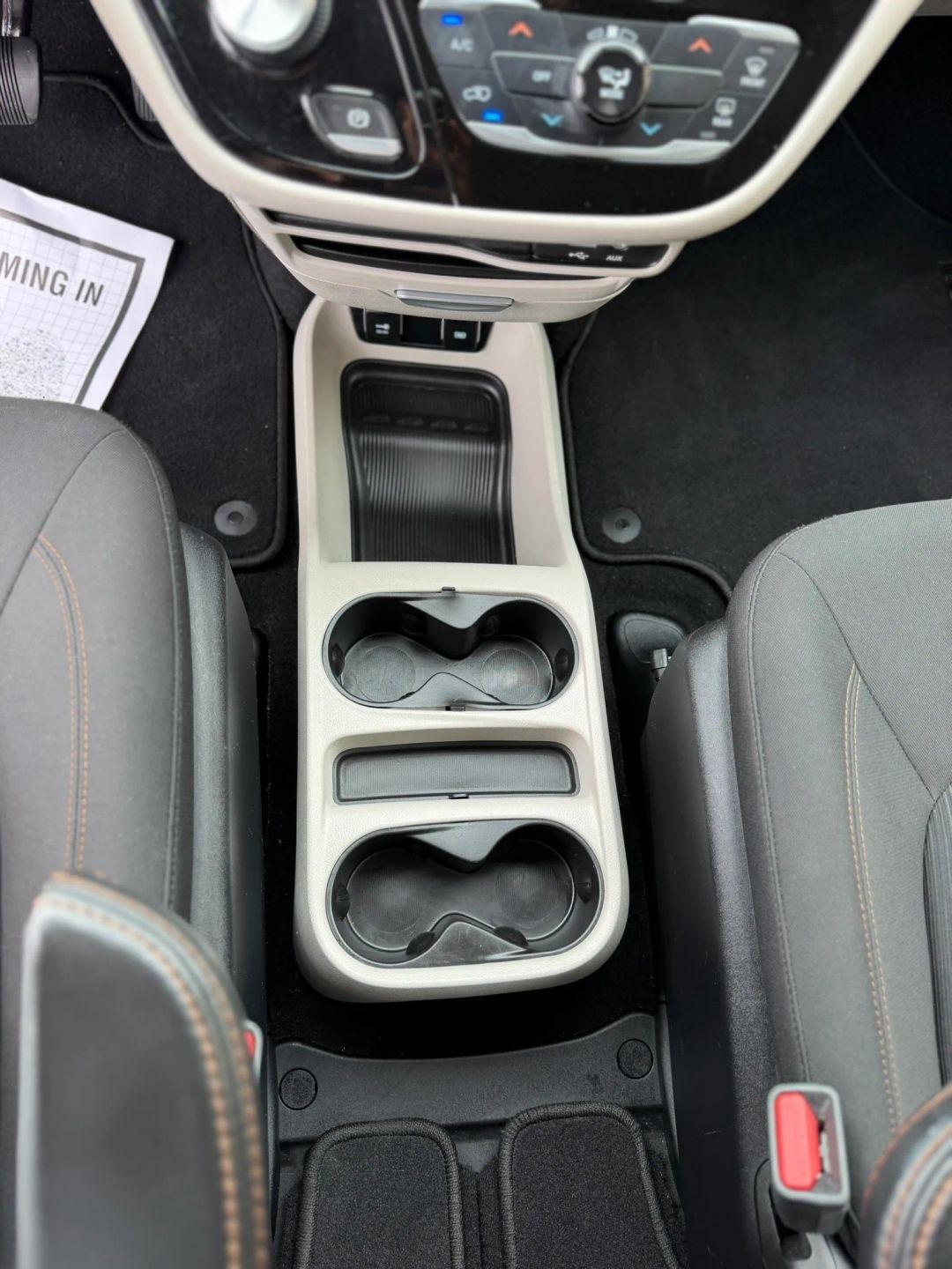 Chrysler Pacifica Touring FWD 2017