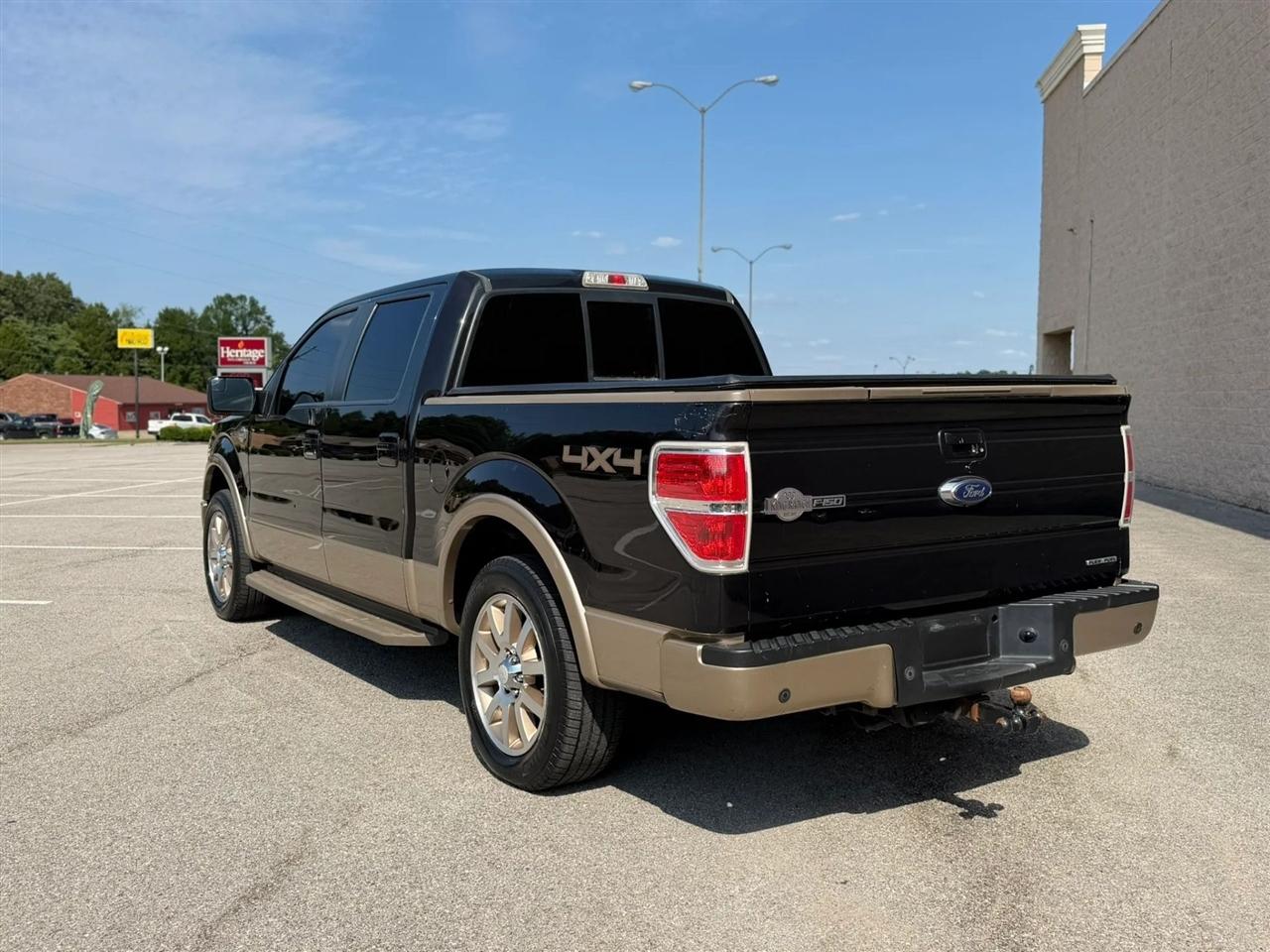 Ford F-150 4WD SuperCrew 145" Platinum 2014