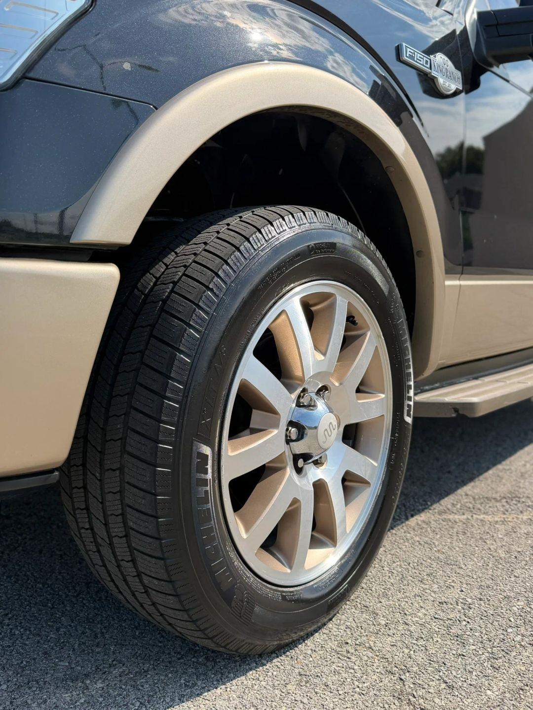 Ford F-150 4WD SuperCrew 145" Platinum 2014