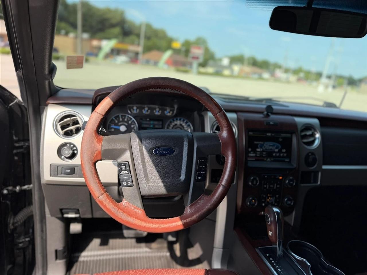 Ford F-150 4WD SuperCrew 145" Platinum 2014
