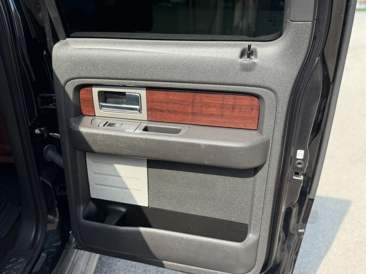 Ford F-150 4WD SuperCrew 145" Platinum 2014