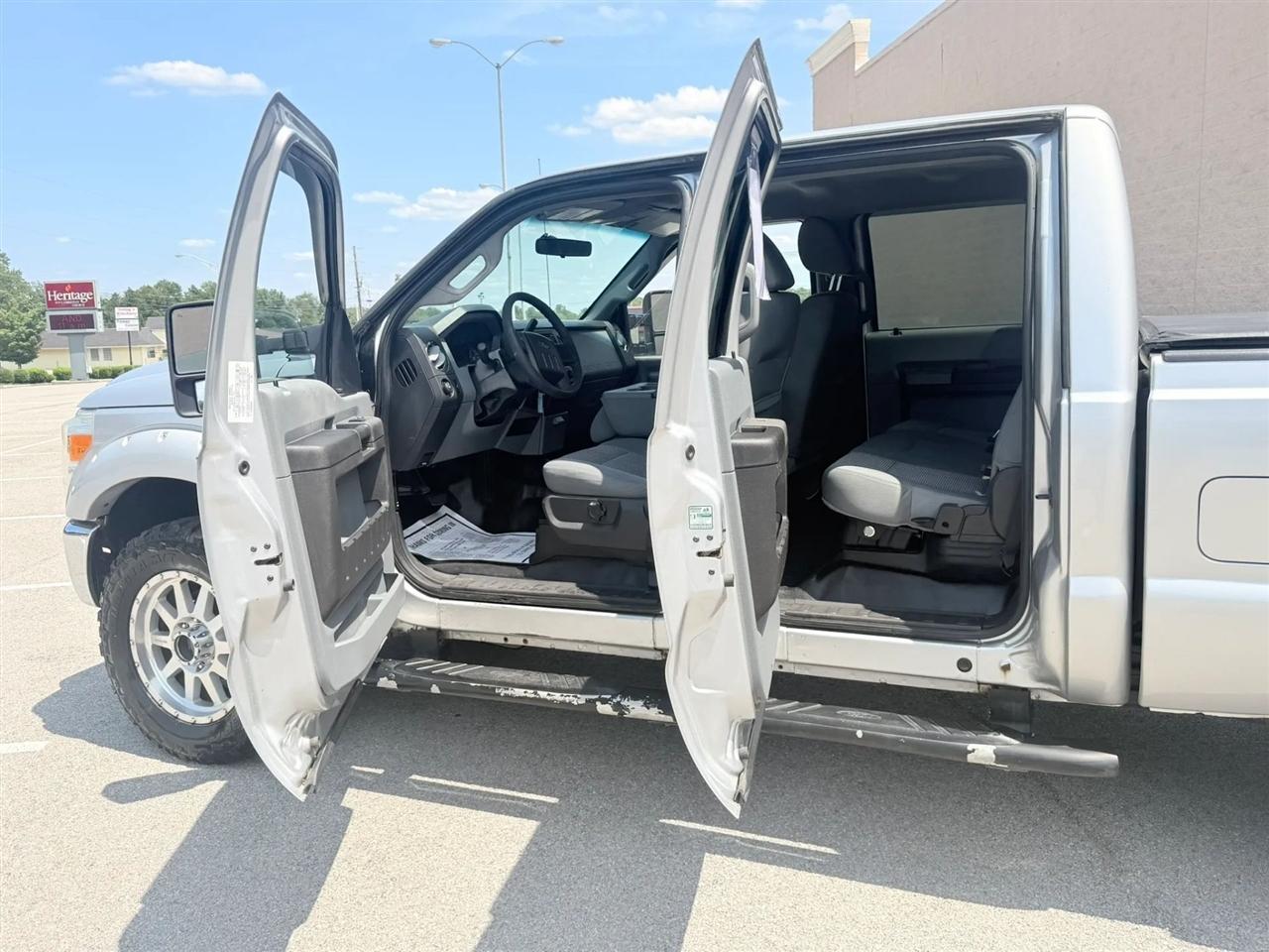 Ford Super Duty F-250 SRW 4WD Crew Cab 156" King Ranch 2011
