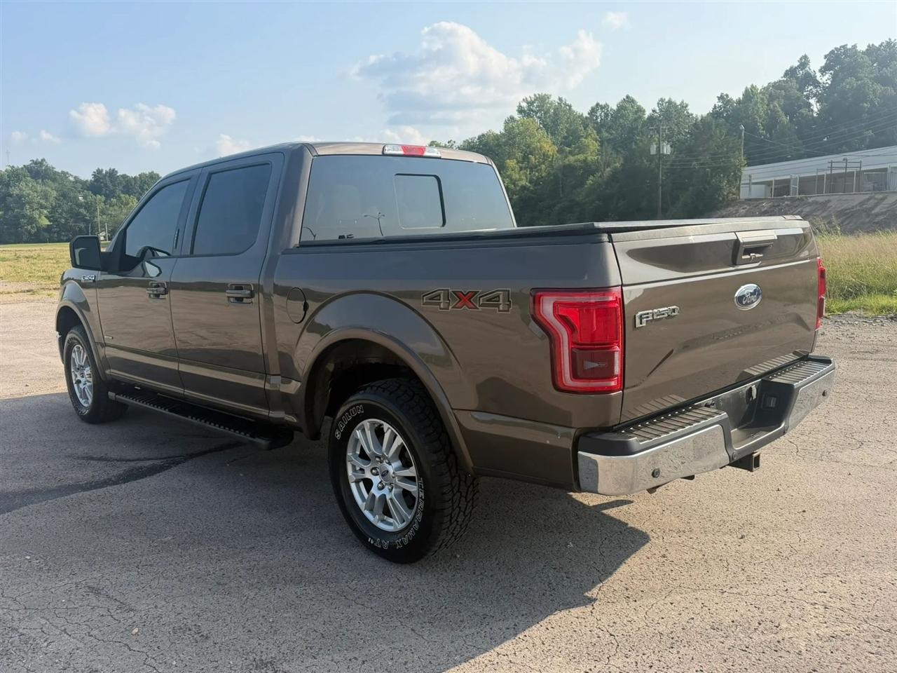 Ford F-150 4WD SuperCrew 145" Lariat 2016