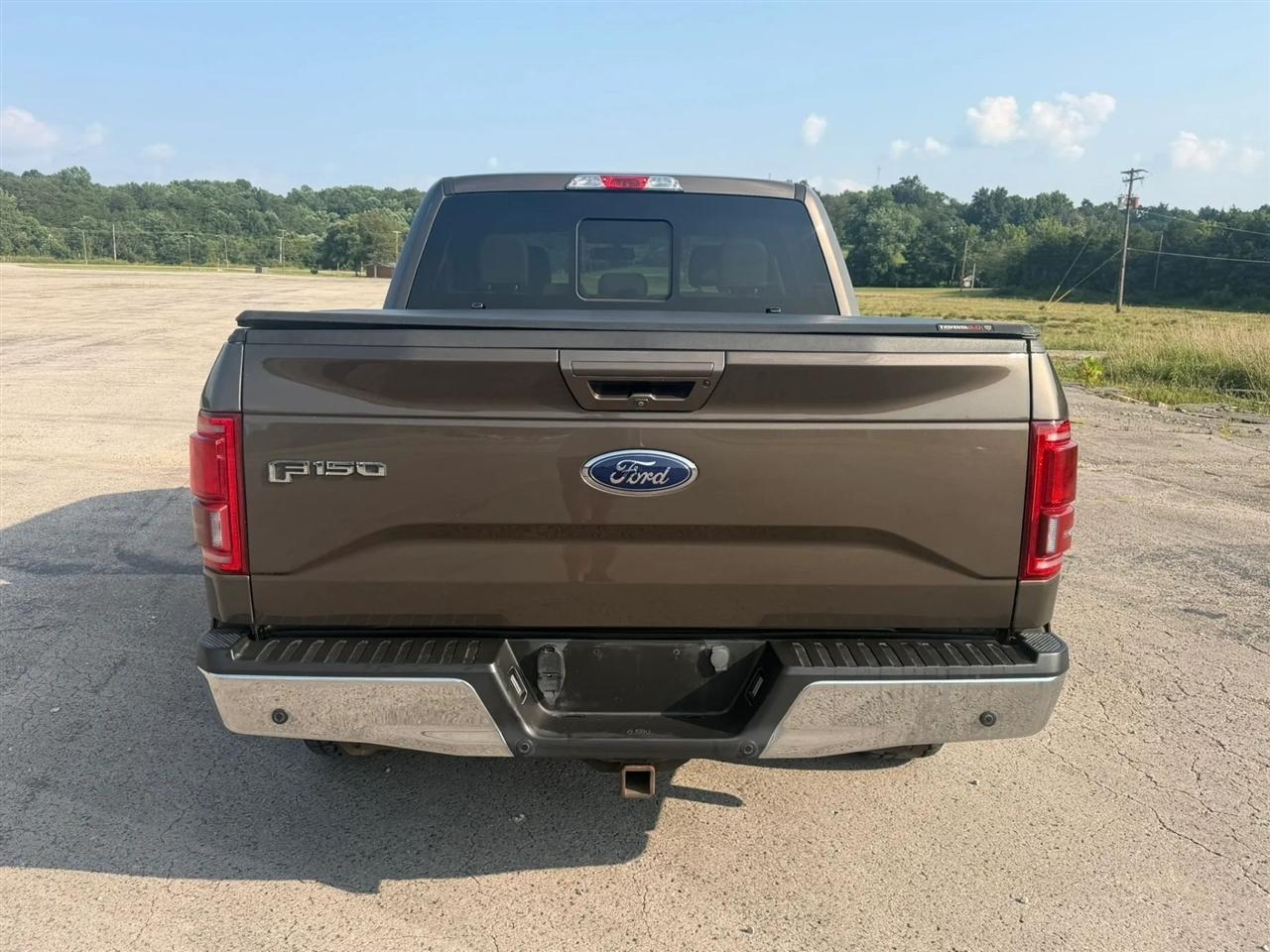 Ford F-150 4WD SuperCrew 145" Lariat 2016