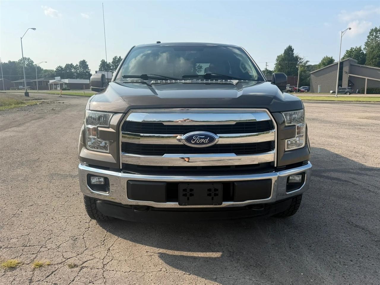 Ford F-150 4WD SuperCrew 145" Lariat 2016